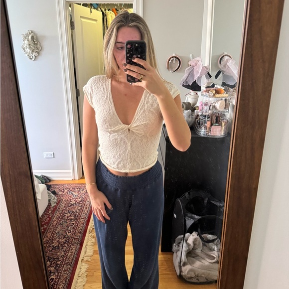 Zara lacy cream top - Picture 1 of 2